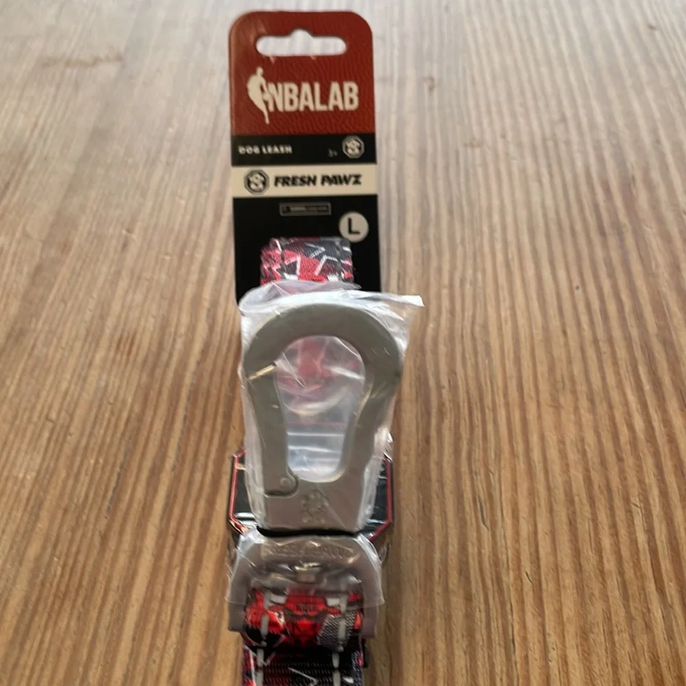 NBA Lab Dog Leash Chicago Bulls Design Large NWT